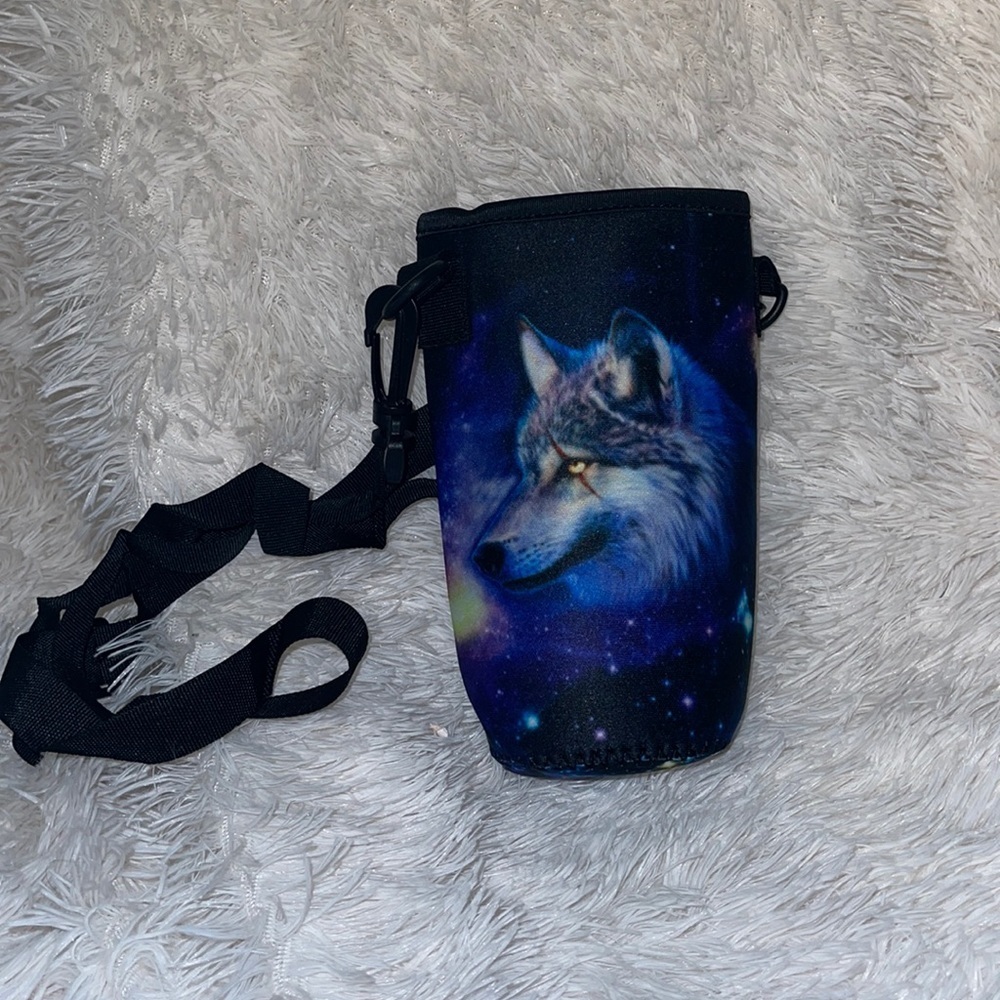 New Wolf cup sleeve with adj strap